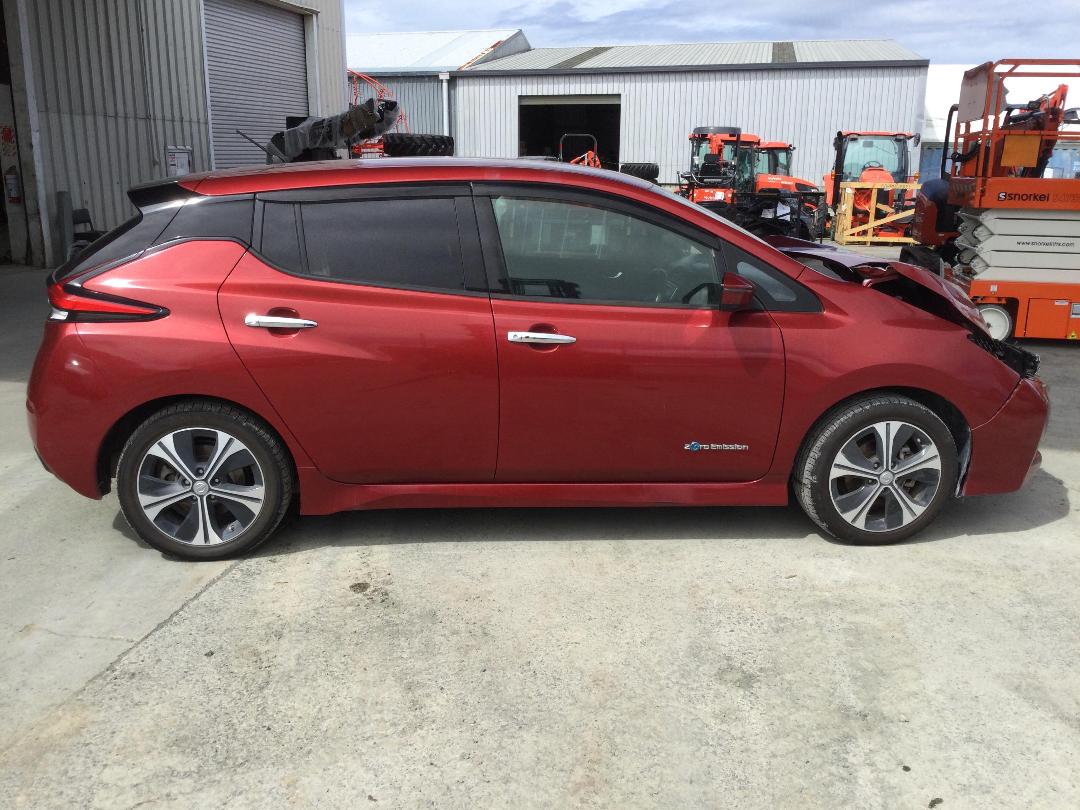 Photo '8' of Nissan Leaf