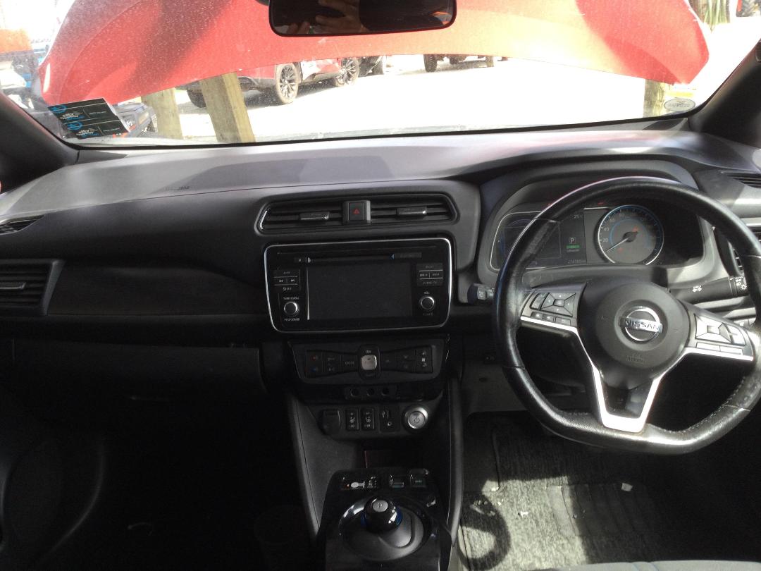 Photo '14' of Nissan Leaf