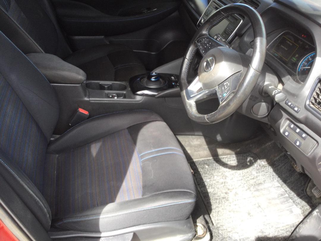 Photo '13' of Nissan Leaf