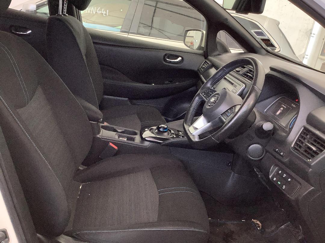 Photo '9' of Nissan Leaf