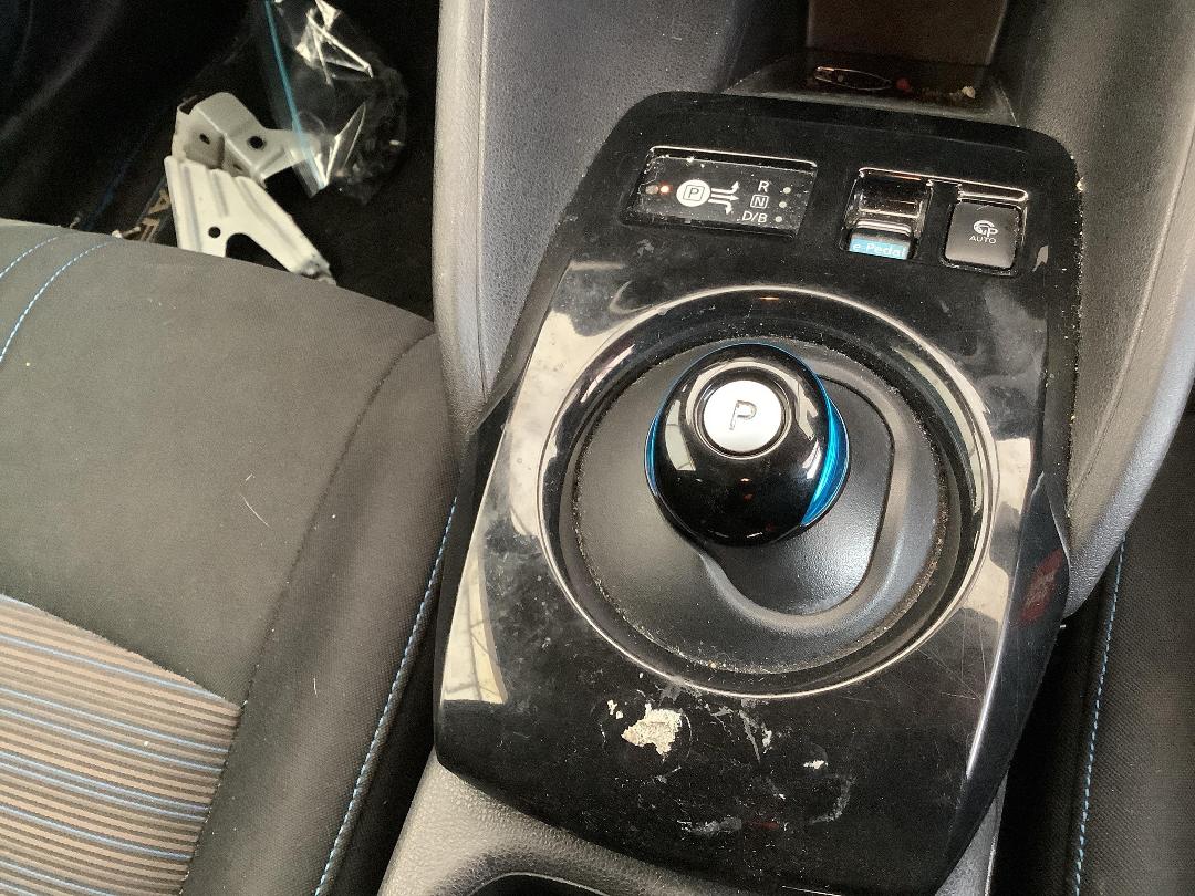 Photo '15' of Nissan Leaf