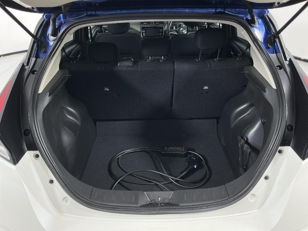 Photo '14' of Nissan Leaf