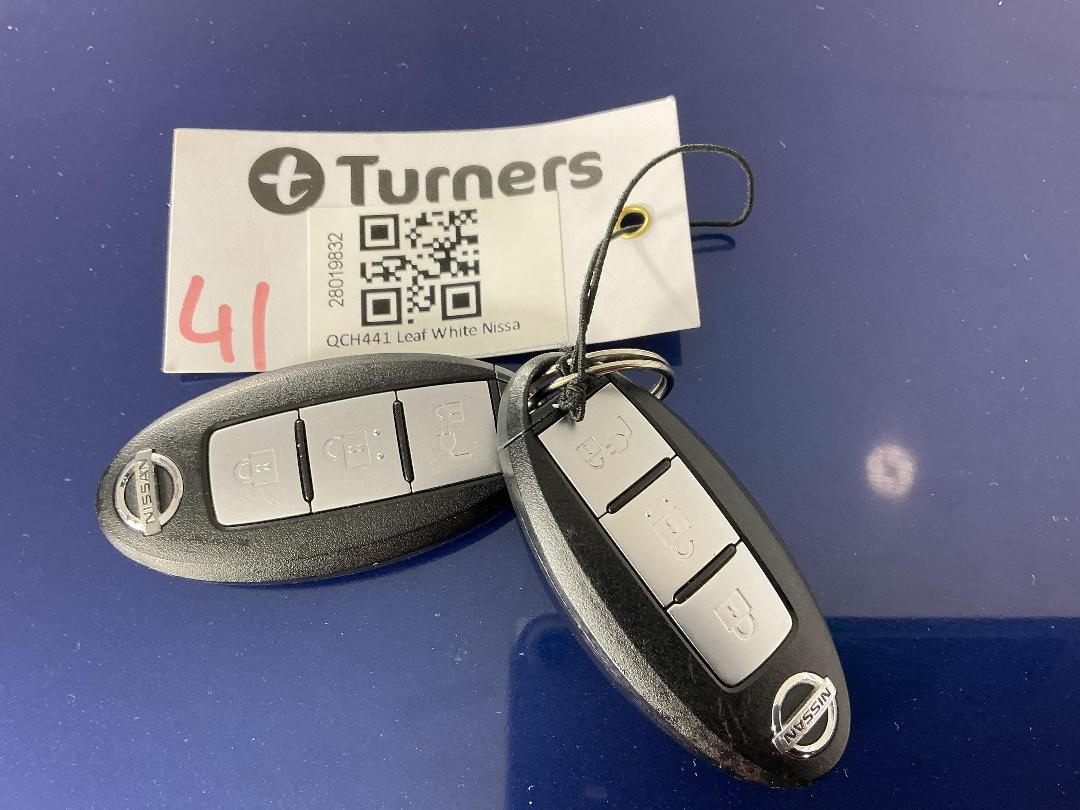 Photo '22' of Nissan Leaf