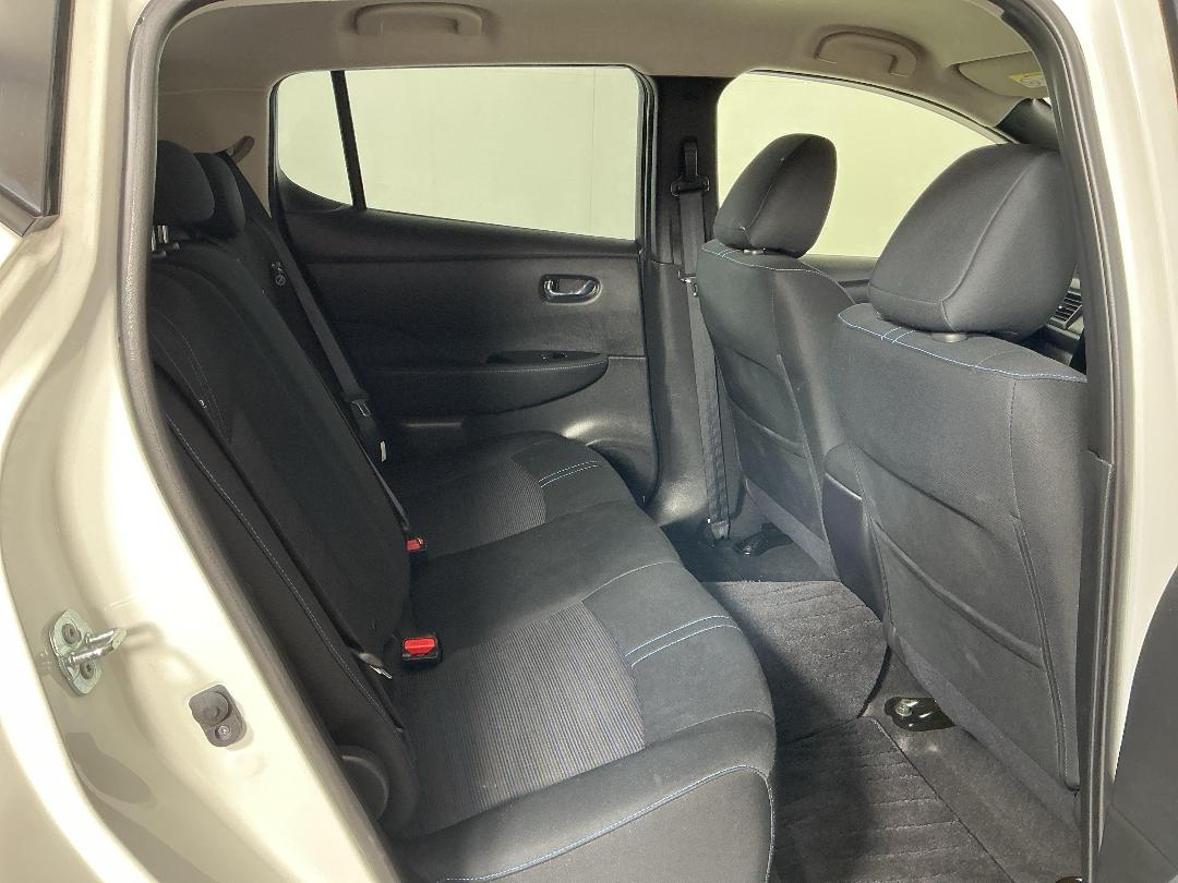 Photo '20' of Nissan Leaf