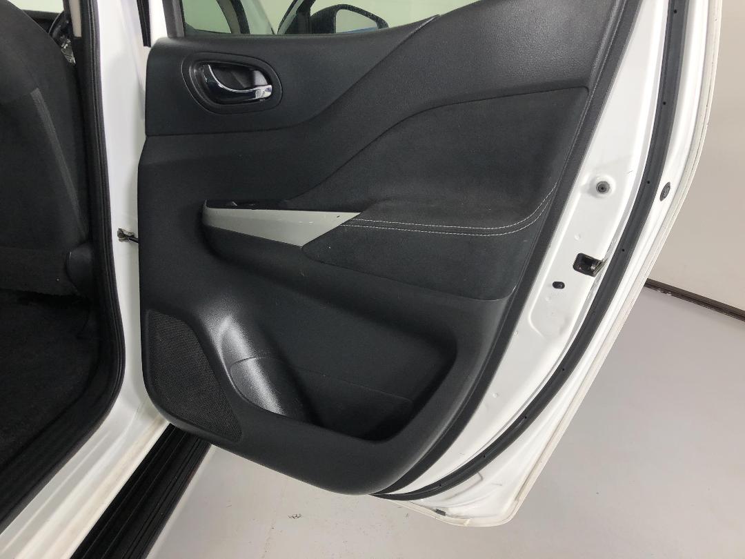 Photo '19' of Nissan Navara Photo '19' of Nissan Navara