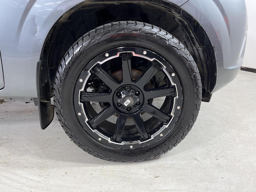 Photo '9' of Nissan Navara