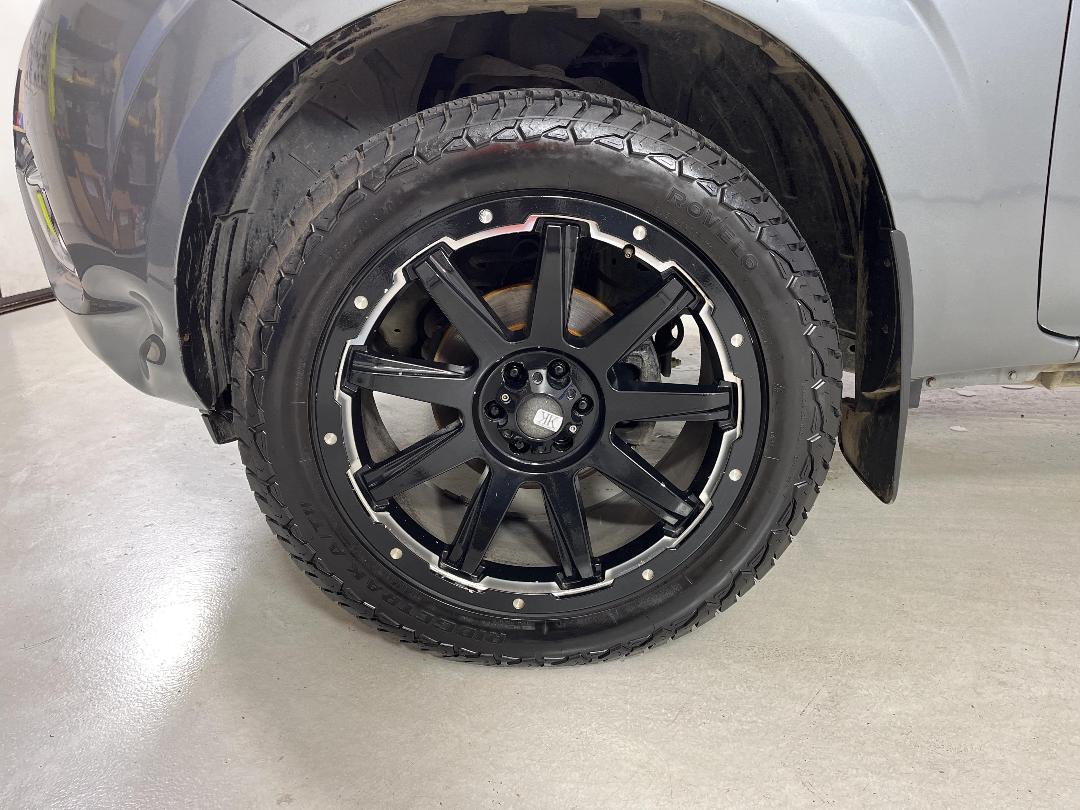 Photo '10' of Nissan Navara