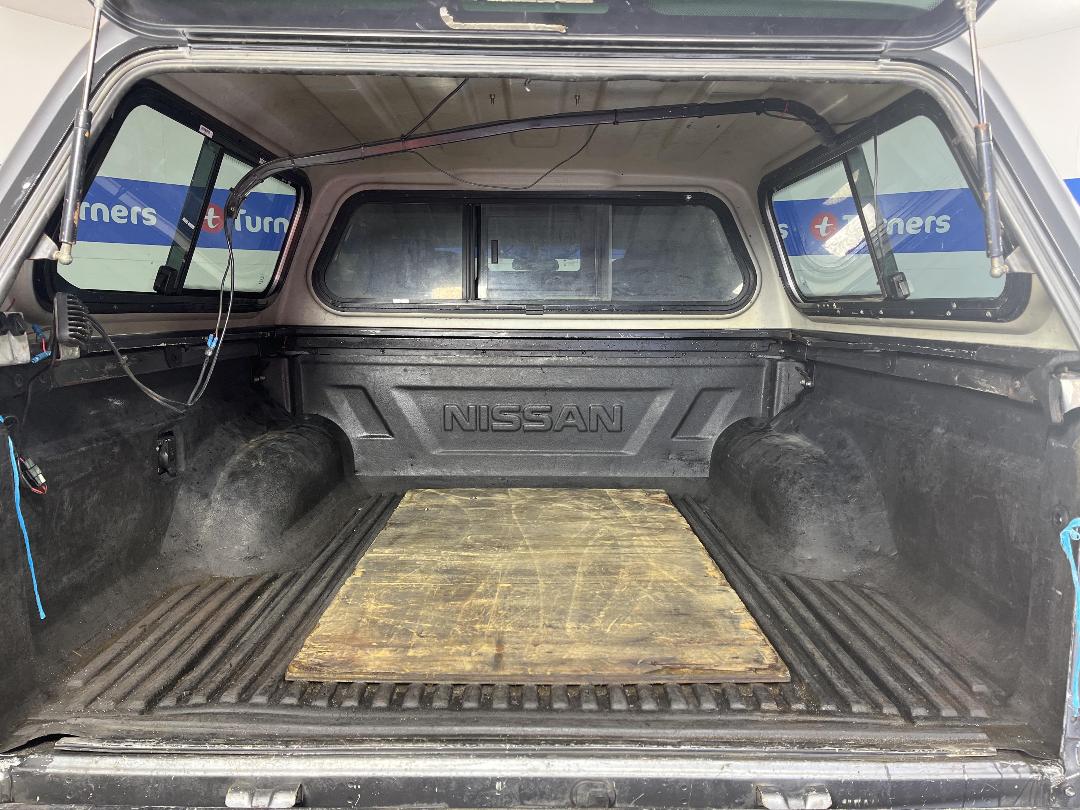 Photo '14' of Nissan Navara