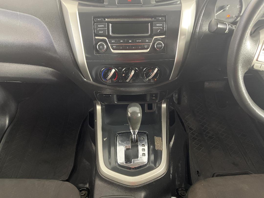 Photo '18' of Nissan Navara