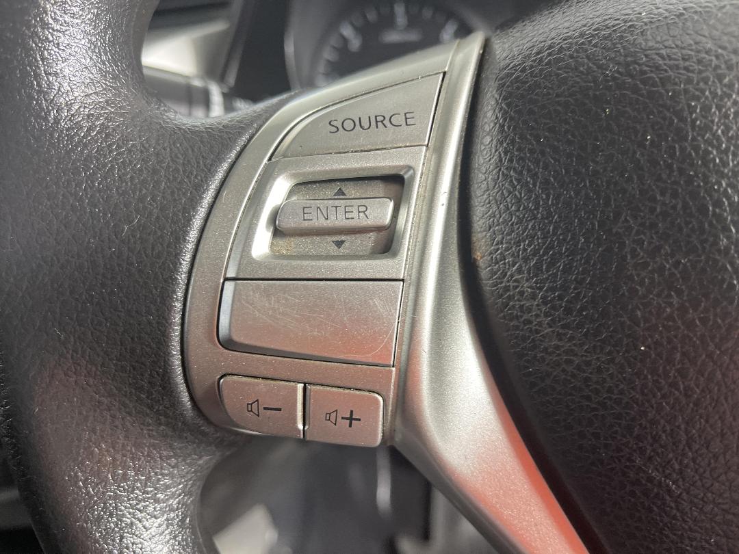 Photo '26' of Nissan Navara