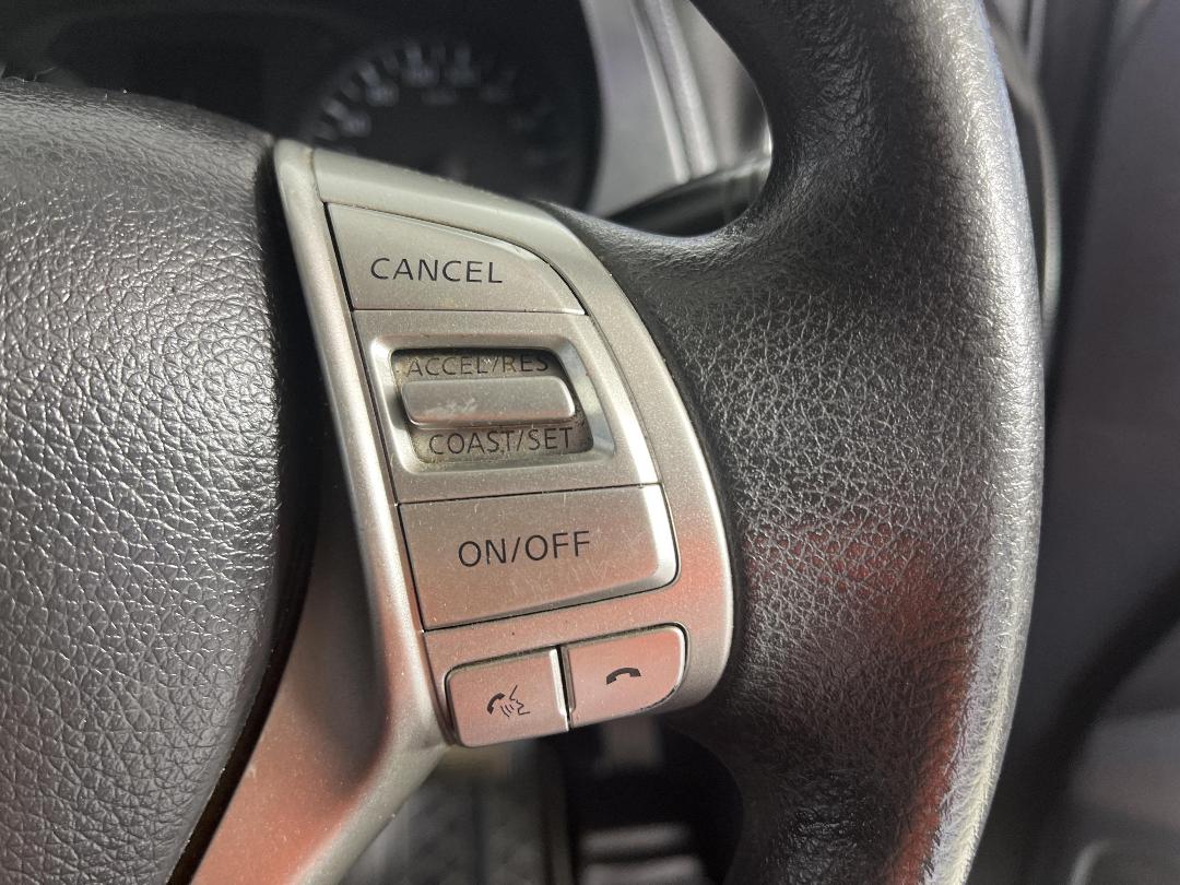 Photo '27' of Nissan Navara