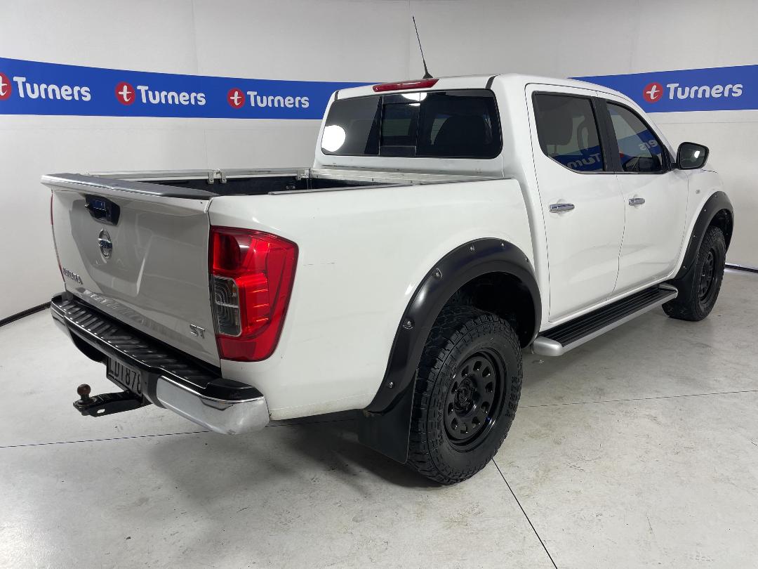 Photo '7' of Nissan Navara