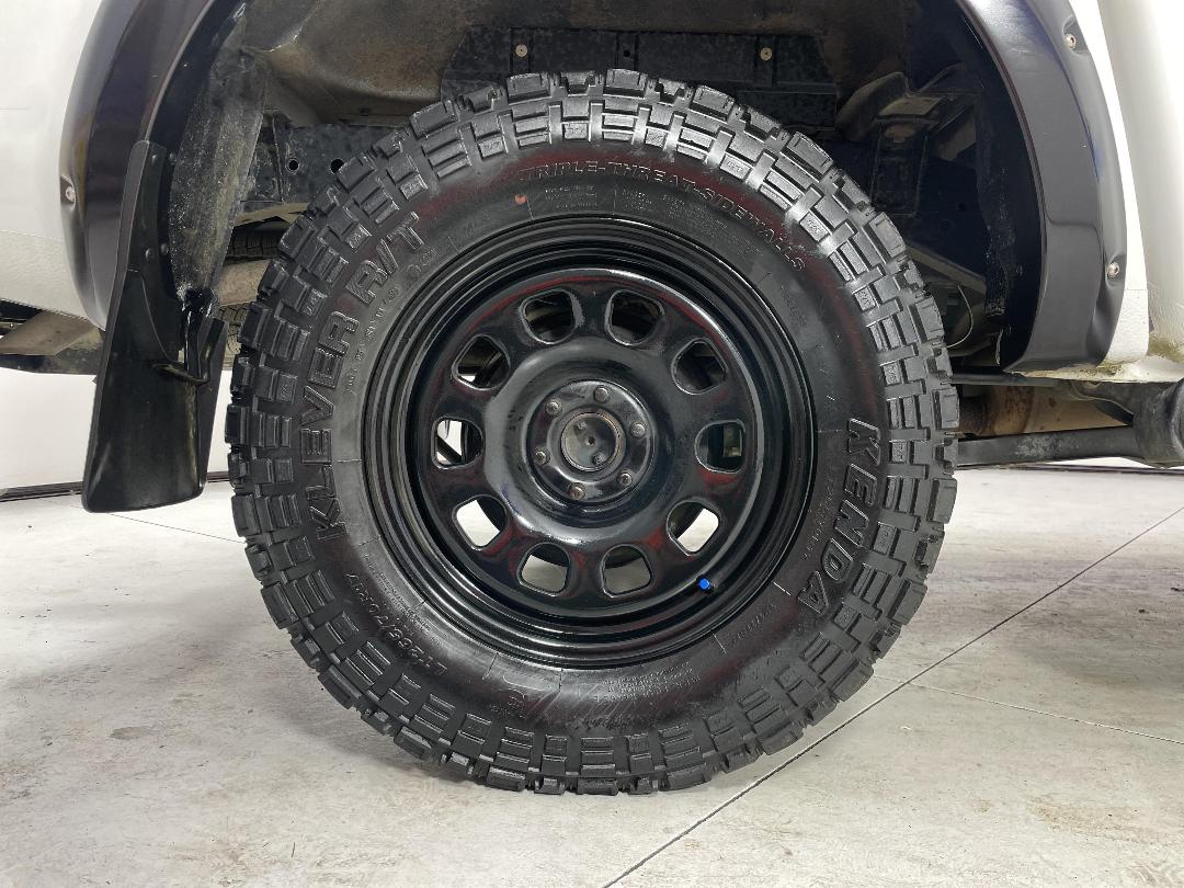 Photo '12' of Nissan Navara