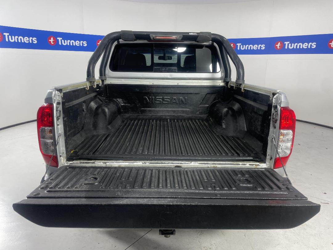 Photo '14' of Nissan Navara