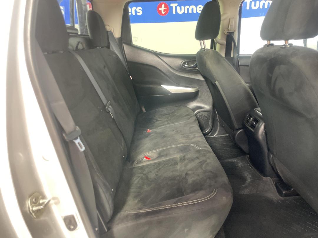 Photo '20' of Nissan Navara