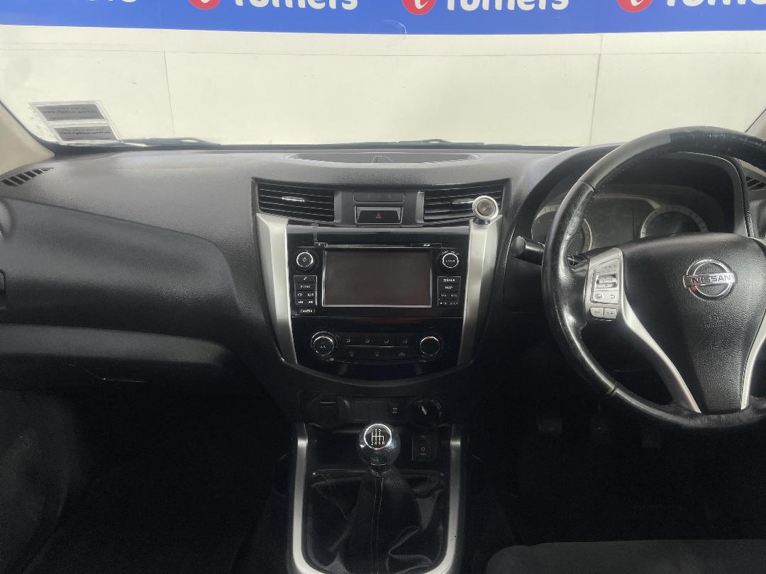 Photo '17' of Nissan Navara