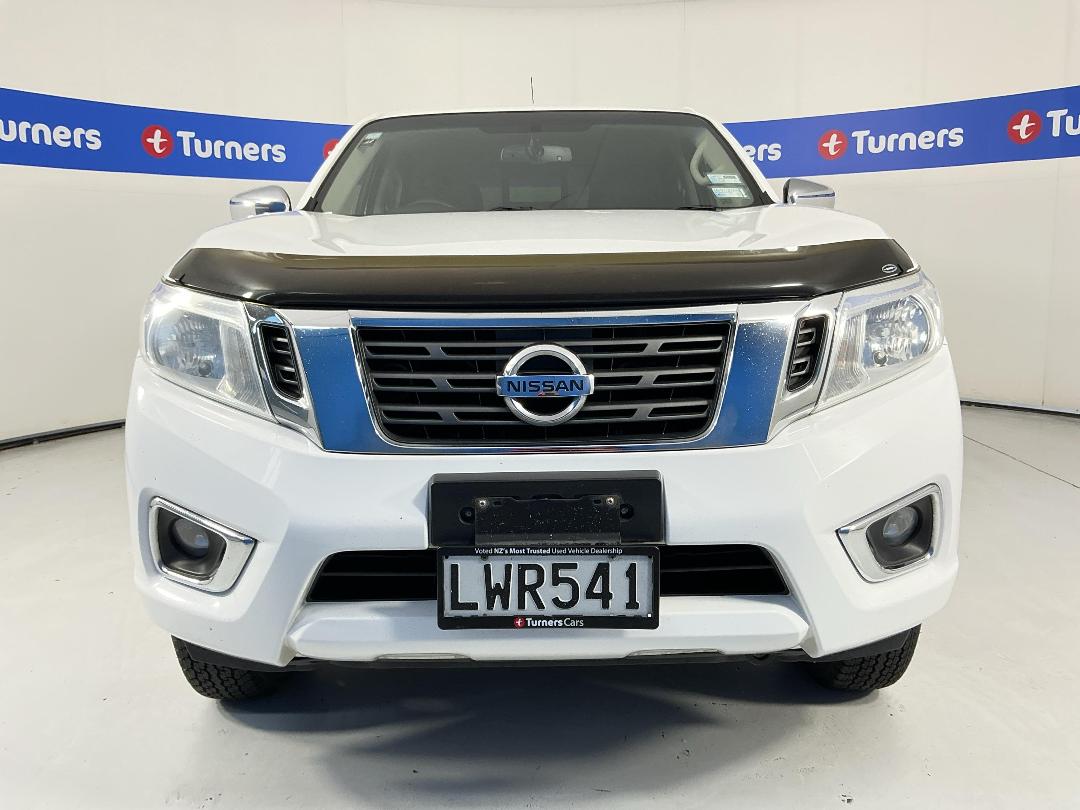 Photo '2' of Nissan Navara