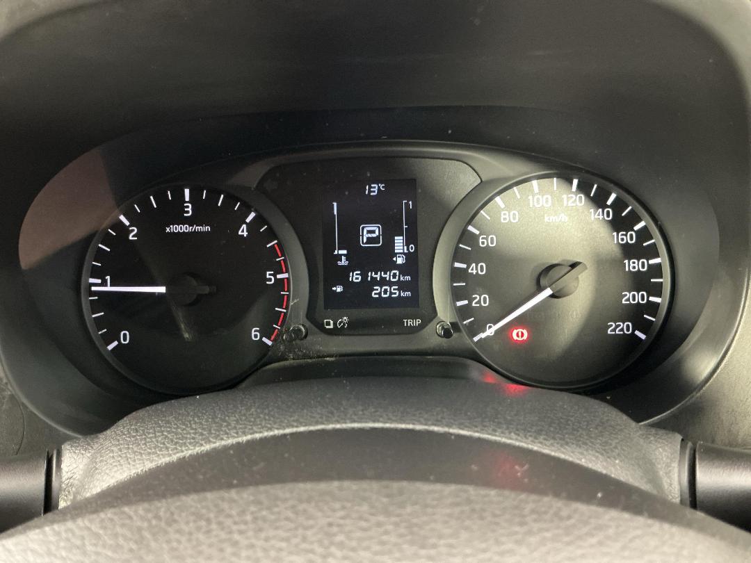 Photo '21' of Nissan Navara