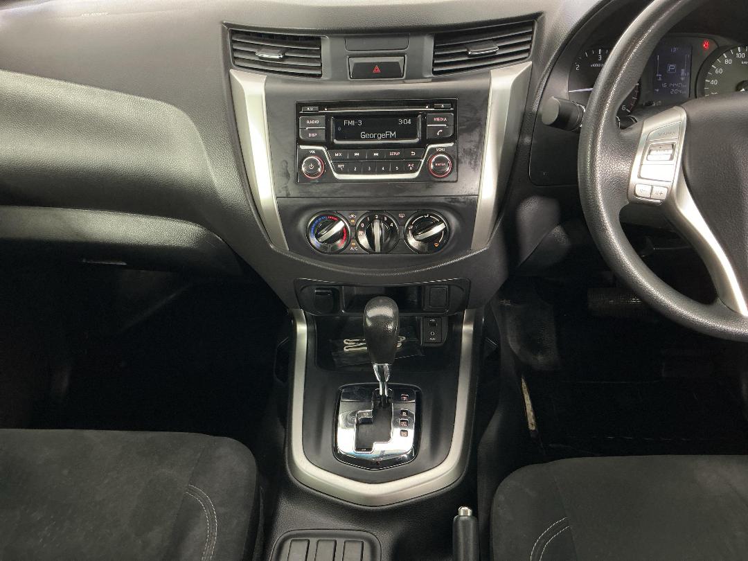 Photo '18' of Nissan Navara