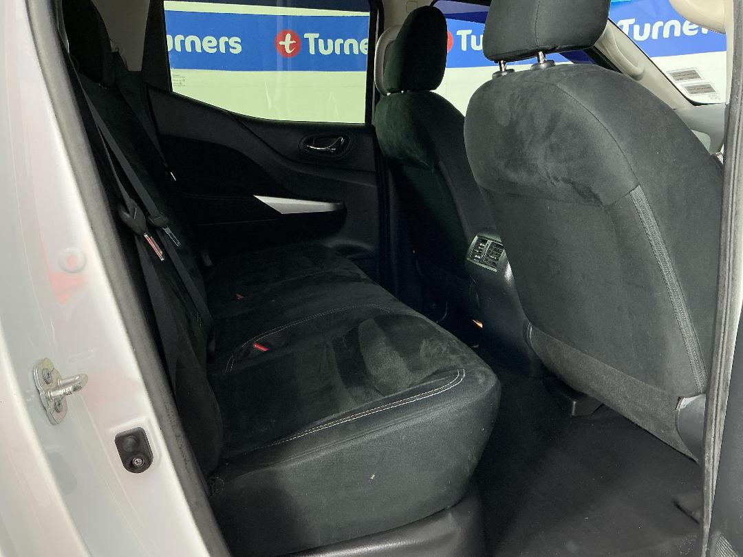 Photo '20' of Nissan Navara