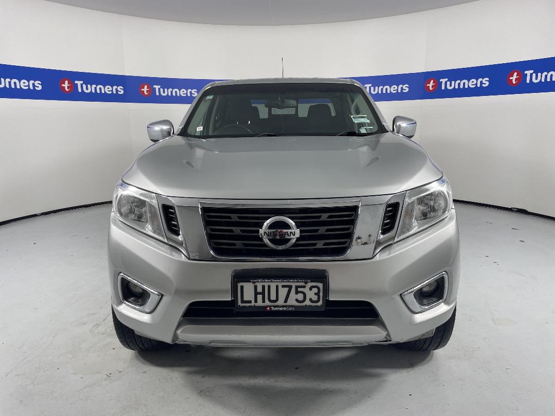 Photo '2' of Nissan Navara