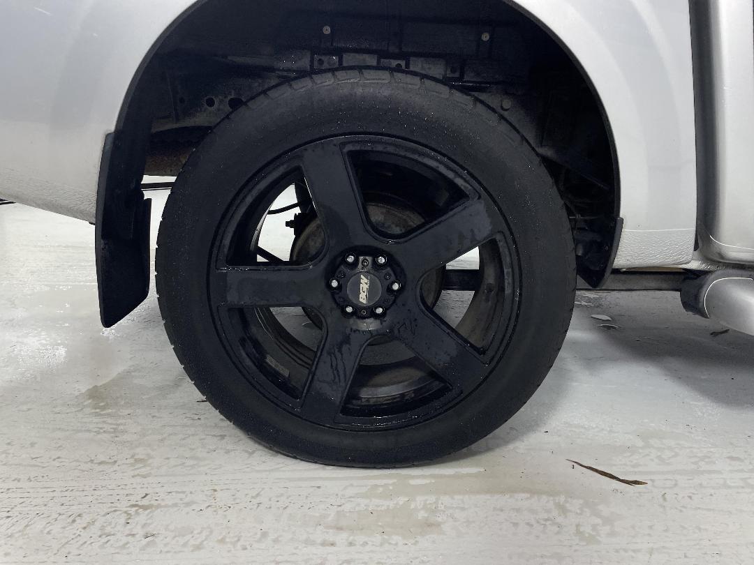 Photo '12' of Nissan Navara