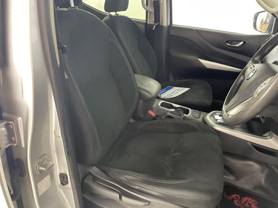 Photo '16' of Nissan Navara