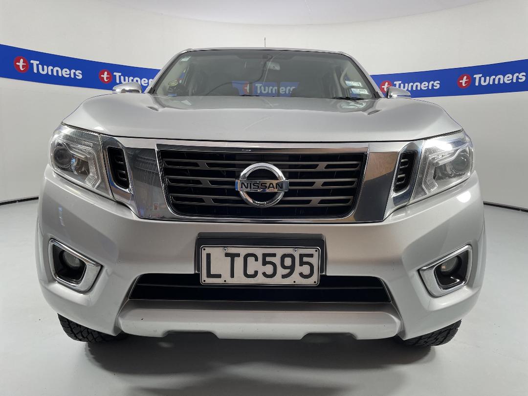 Photo '2' of Nissan Navara