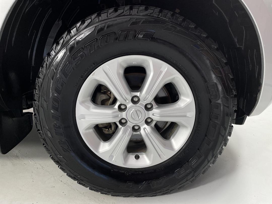 Photo '9' of Nissan Navara