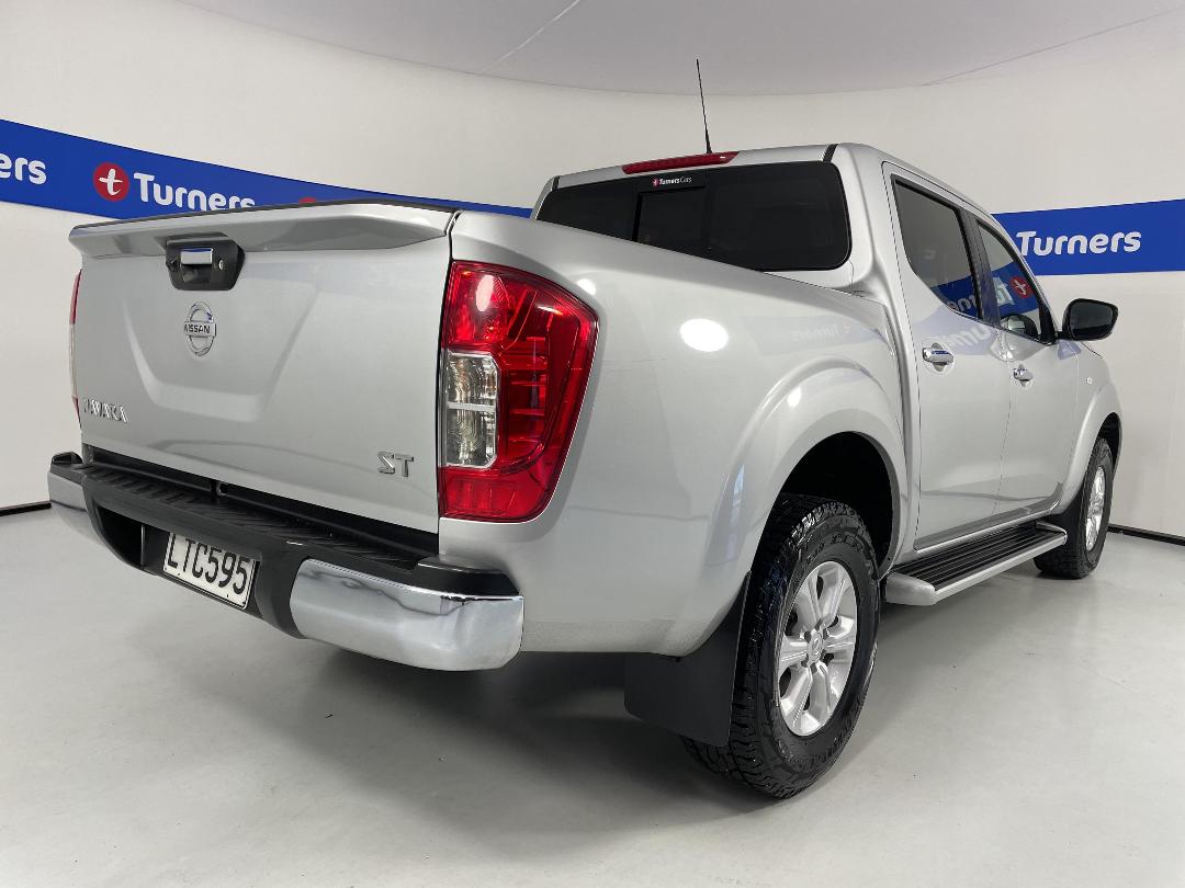 Photo '7' of Nissan Navara