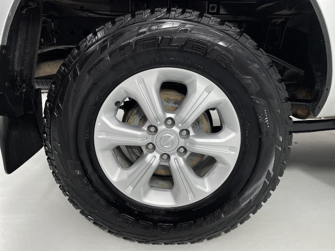 Photo '12' of Nissan Navara