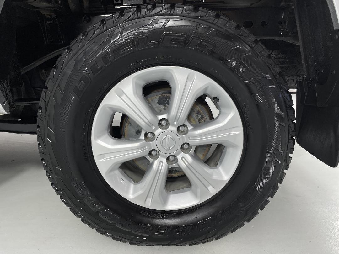 Photo '11' of Nissan Navara