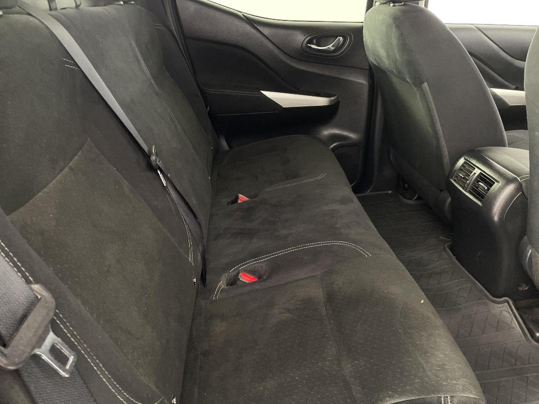 Photo '20' of Nissan Navara