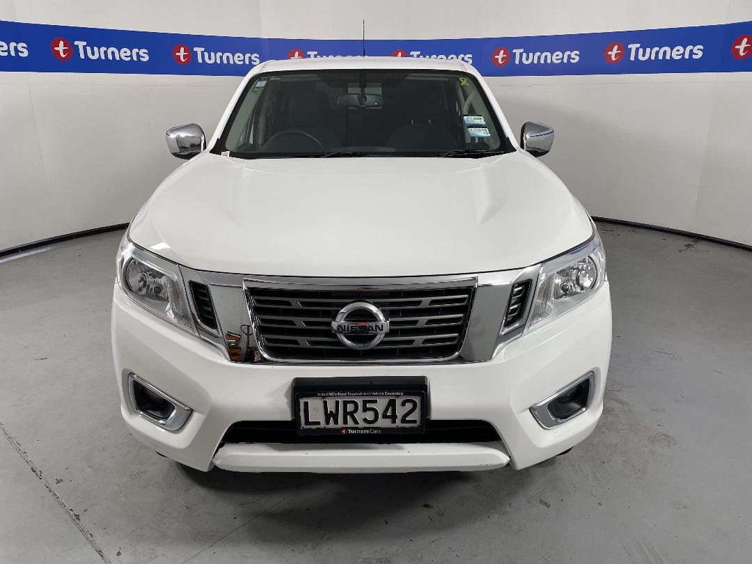 Photo '2' of Nissan Navara