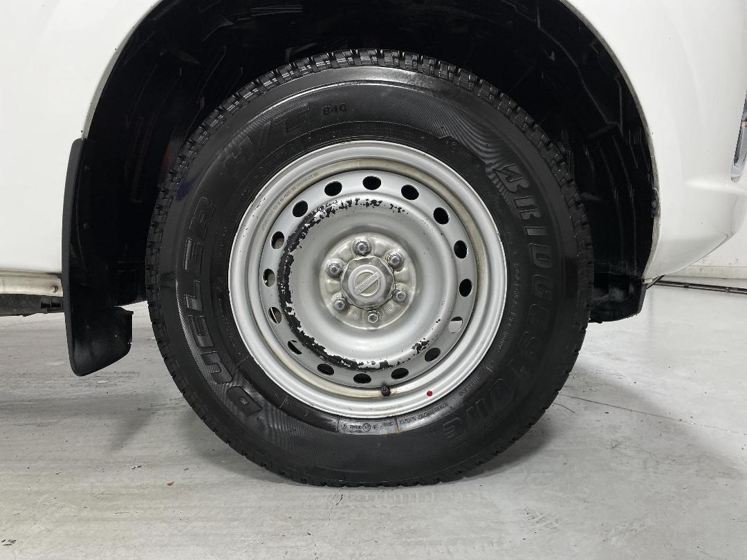 Photo '9' of Nissan Navara