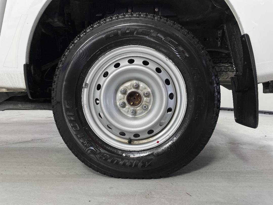 Photo '11' of Nissan Navara