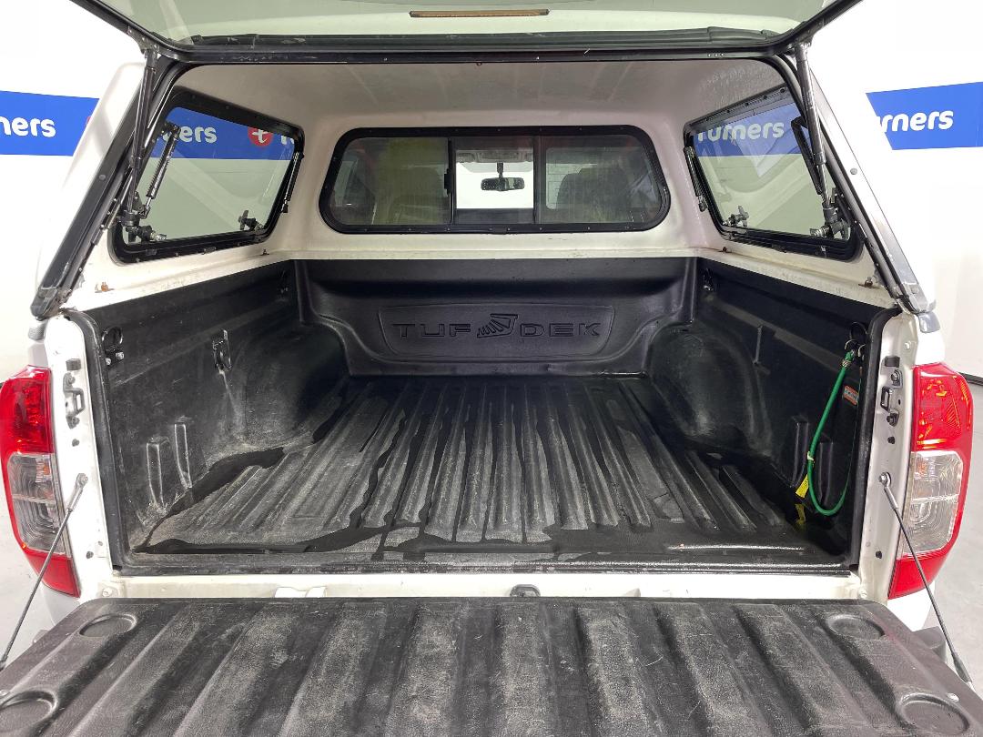 Photo '14' of Nissan Navara