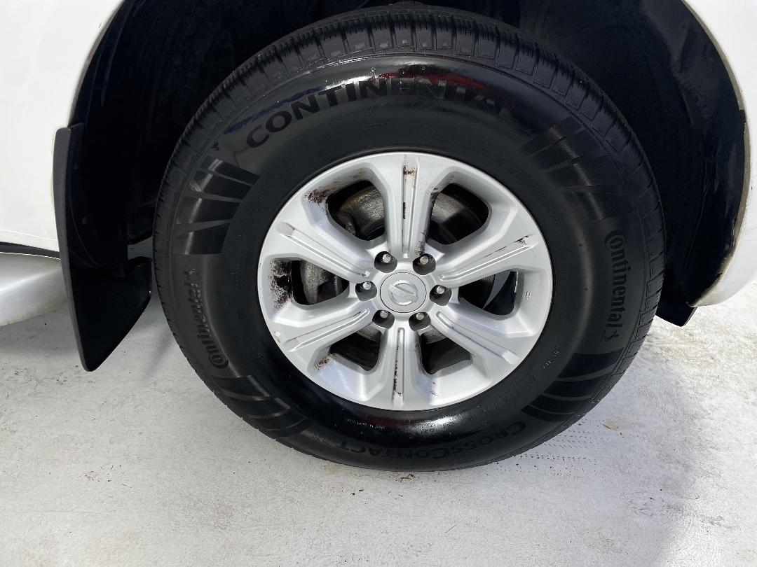 Photo '9' of Nissan Navara