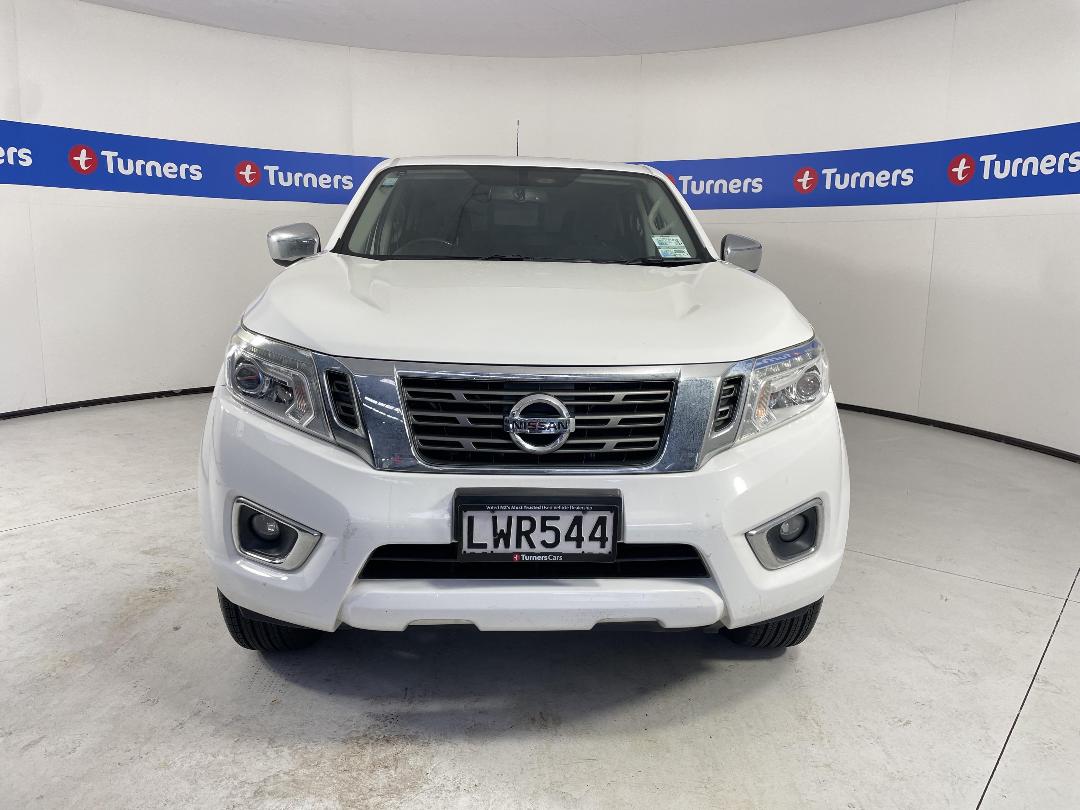 Photo '2' of Nissan Navara