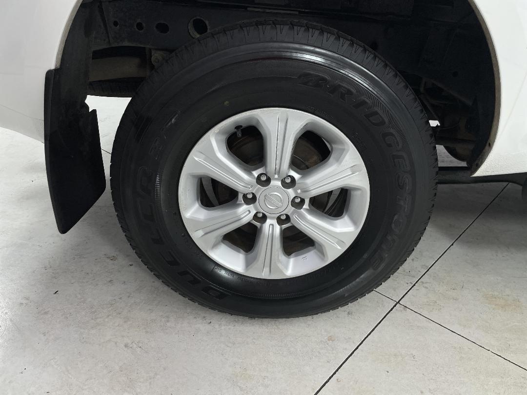 Photo '12' of Nissan Navara