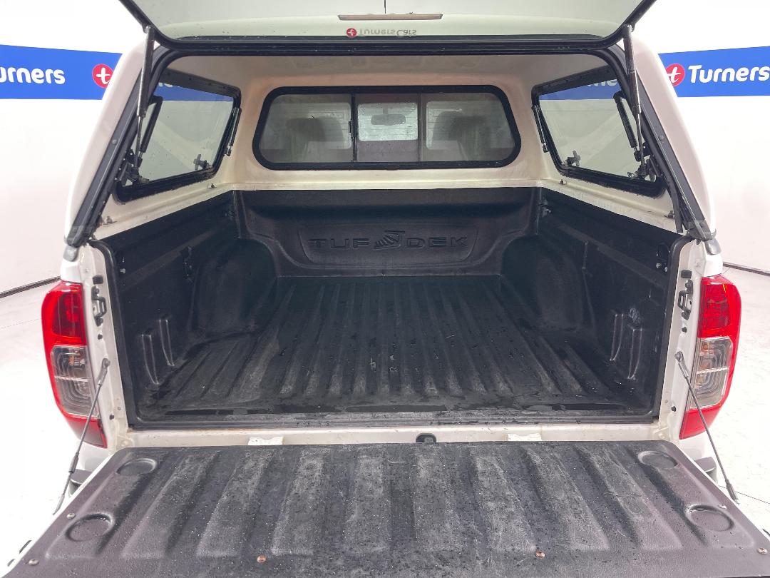 Photo '14' of Nissan Navara