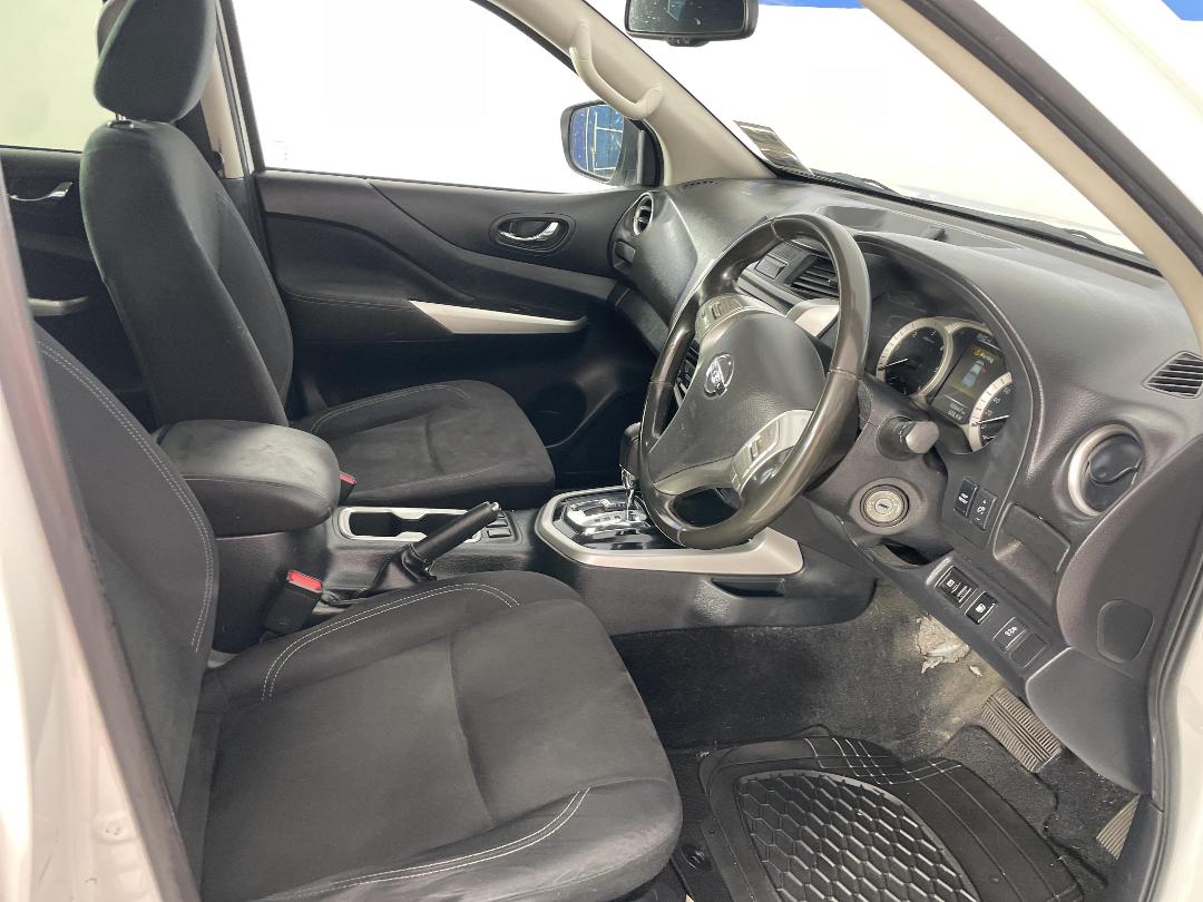 Photo '16' of Nissan Navara