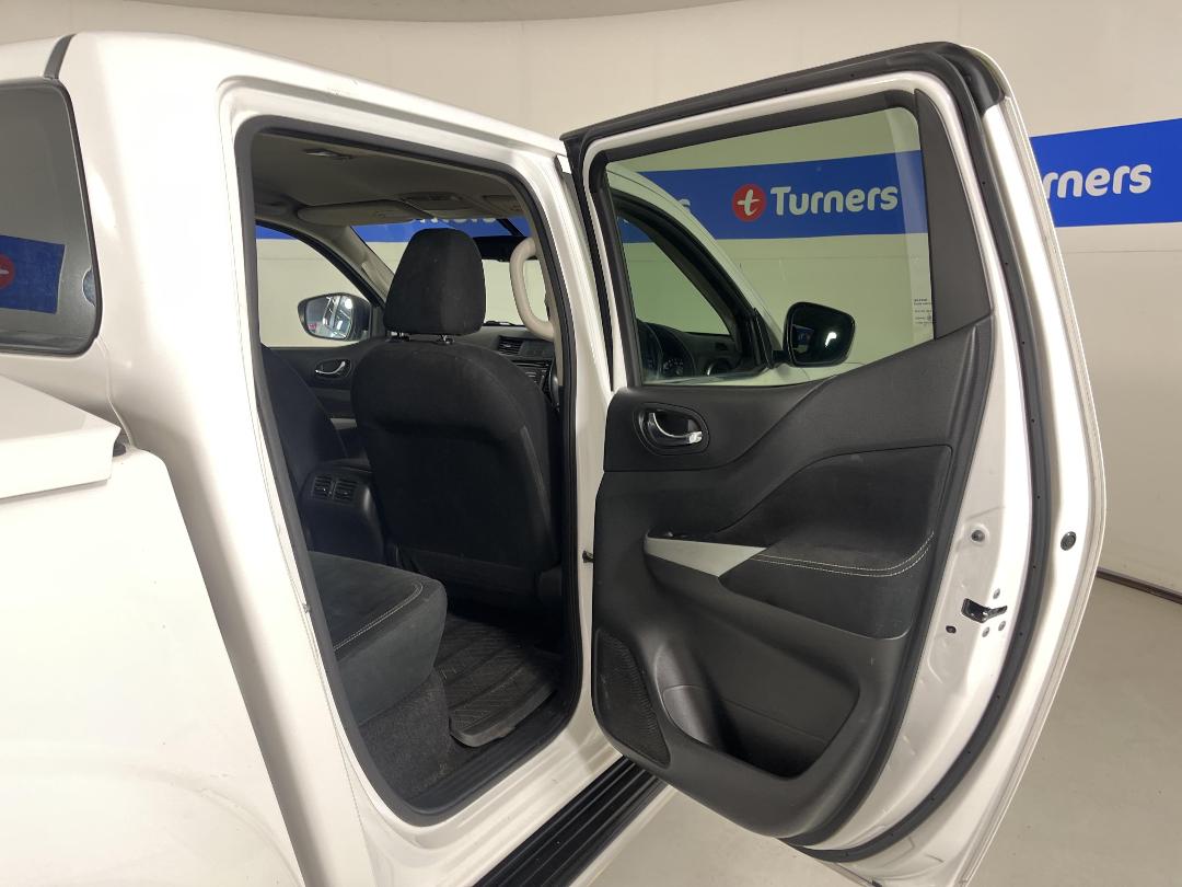 Photo '19' of Nissan Navara Photo '19' of Nissan Navara