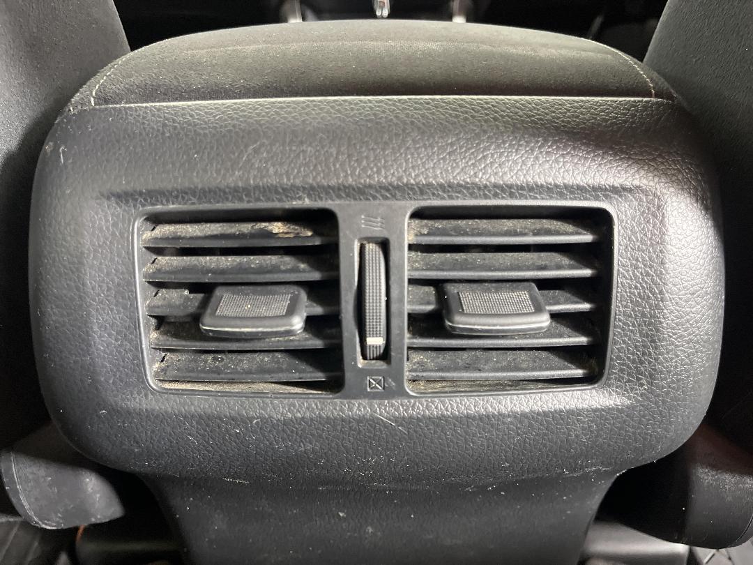 Photo '24' of Nissan Navara Photo '24' of Nissan Navara