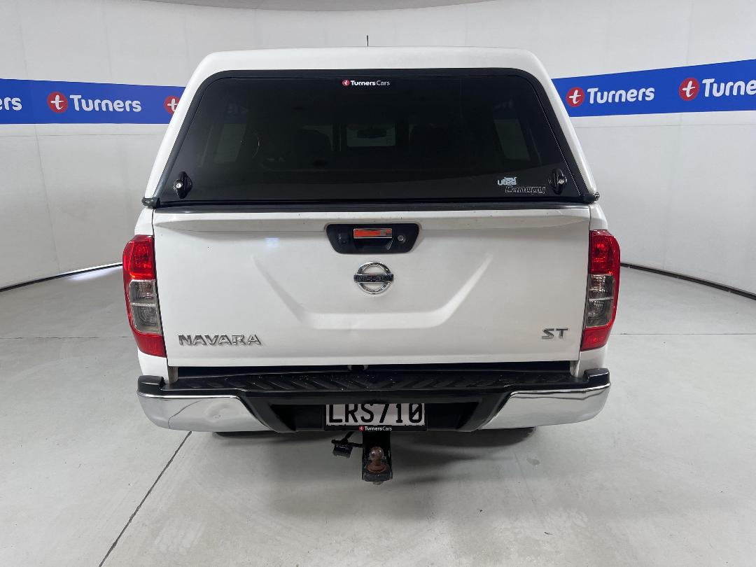 Photo '6' of Nissan Navara