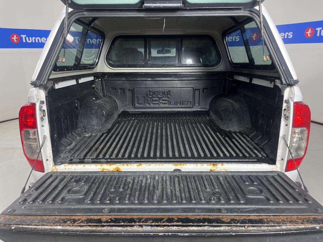 Photo '14' of Nissan Navara