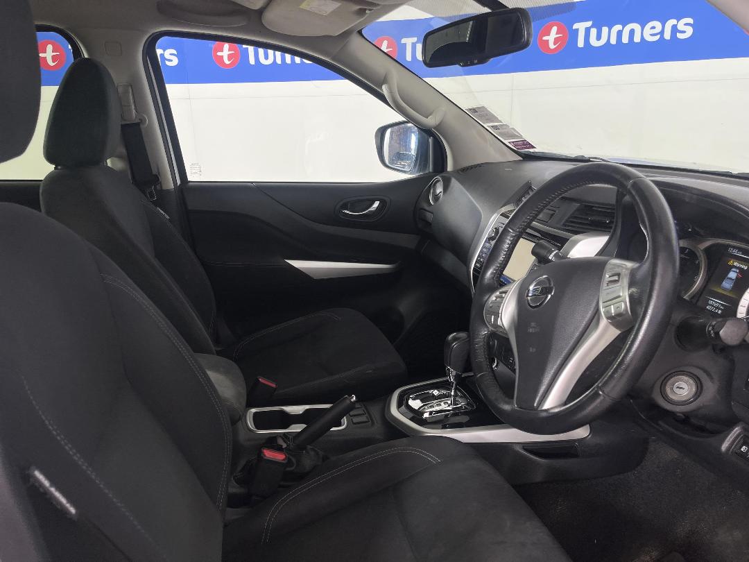 Photo '16' of Nissan Navara