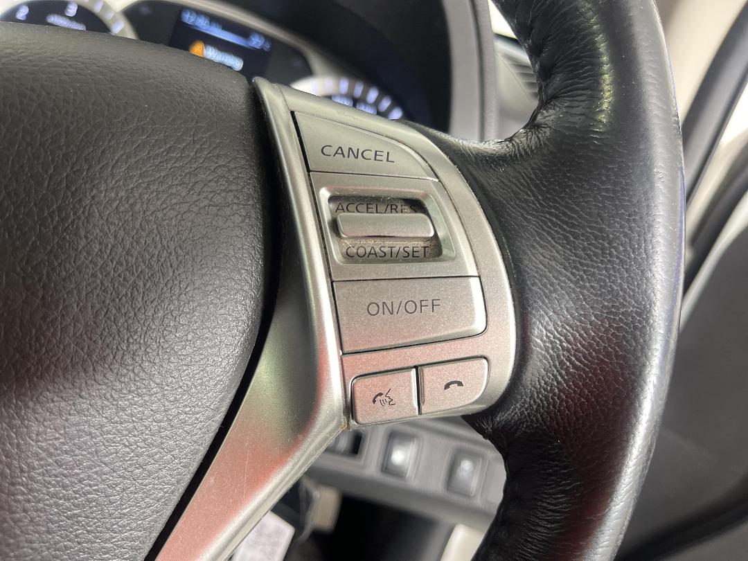 Photo '27' of Nissan Navara