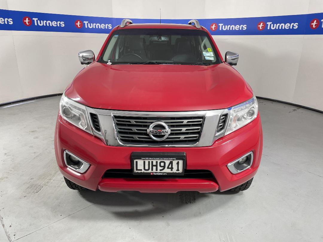 Photo '2' of Nissan Navara