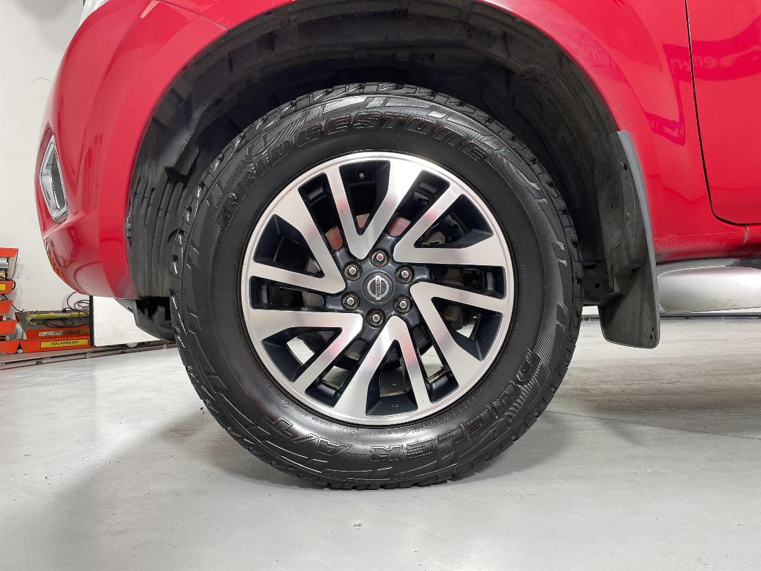 Photo '10' of Nissan Navara